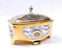 СЕРЕБРЯНАЯ ШКАТУЛКА "РОМАШКА"