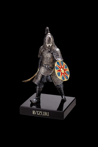 Скульптура "Воин золотой орды со щитом"