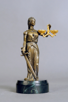 Статуэтка "Фемида"
