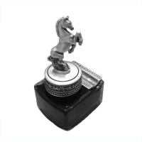 ЧЕРНИЛА ЧЕРНЫЕ, ЛОШАДКА