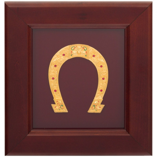 Коллаж 'Подкова' на красном фоне