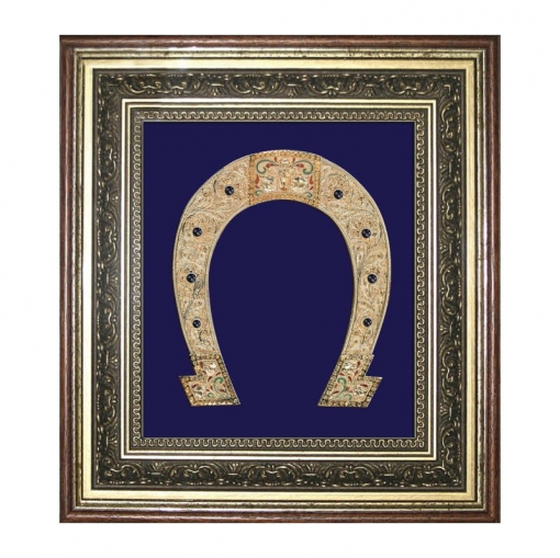 Коллаж 'Подкова' на синем фоне