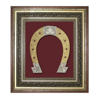 Коллаж 'Подкова' в бардовом фоне