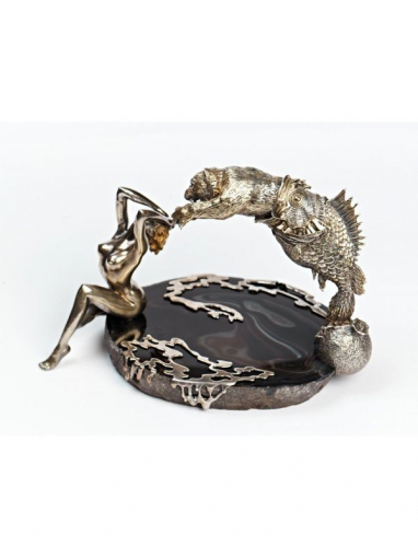 Серебреная Композиция Женщина-Европа