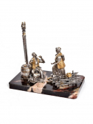 Серебреная Подставка под ручку Кум и кума