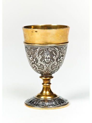 Серебреная рюмка Театральная