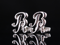 Запонки с инициалами "BR"