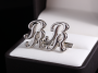 Запонки с инициалами "BR"